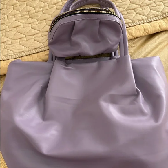 Vince CamupoNeiman Marcus Lavender Tote Bag with matching zip pouchMedium size - Picture 7 of 9